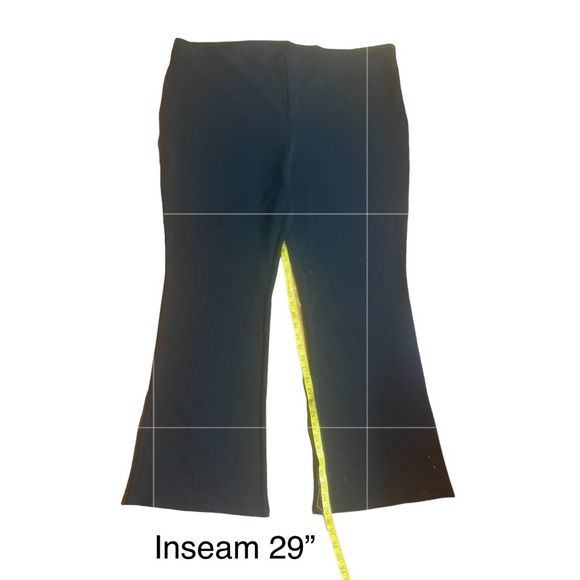 NWT H&M Black Flared Leggings. Size 3X - Picture 6 of 8